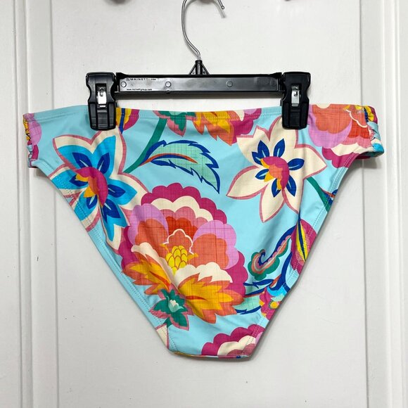 La Blanca Island Goddess Side Shirred Hipster Bottom in Floral Print 14 - Picture 5 of 9